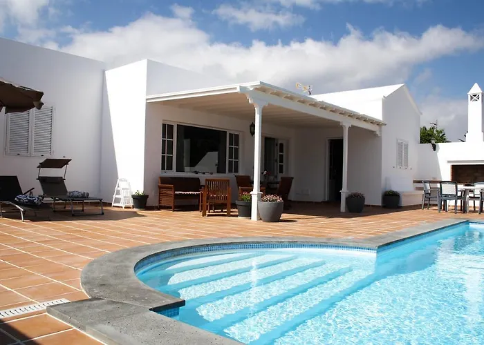 Manuela By Buenavilla