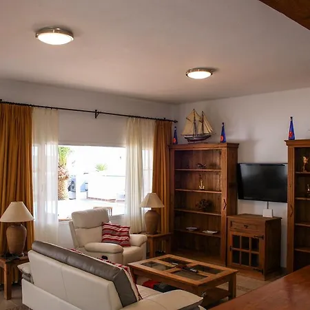 Manuela By Buenavilla