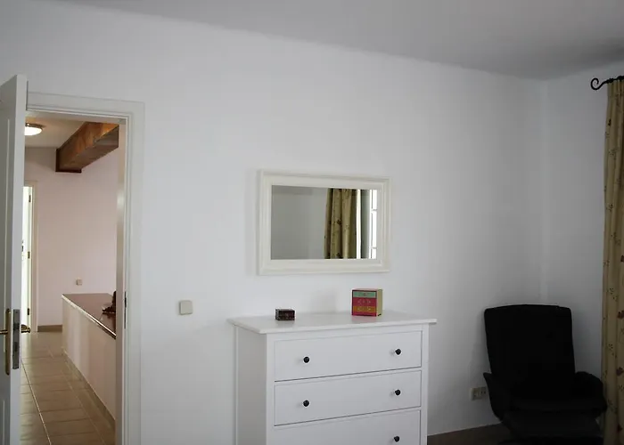 Manuela By Buenavilla Vila *