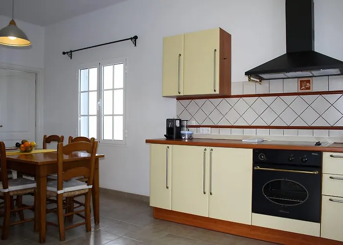 فيلة Manuela By Buenavilla