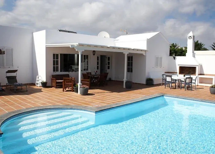 فيلة Manuela By Buenavilla